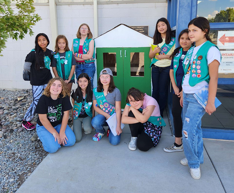 Girl Scouts help Valencia County Animal Shelter
